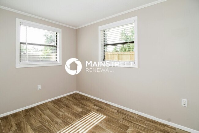 Building Photo - 3 Bedroom Pet-Friendly Home in Longwood, F...