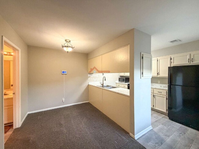 Building Photo - 2301 W Michigan Ave