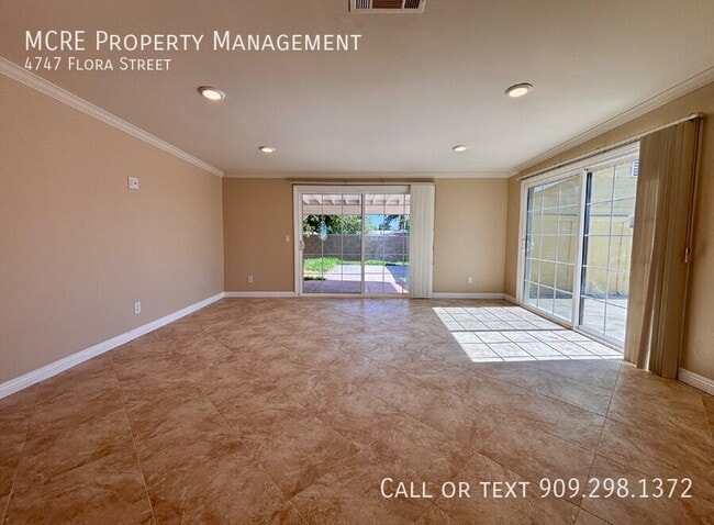 Building Photo - 4747 Flora St