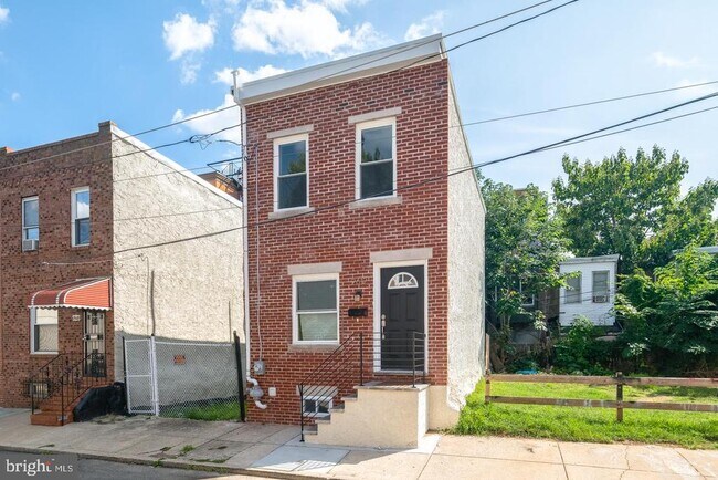 Building Photo - 2612 Titan St