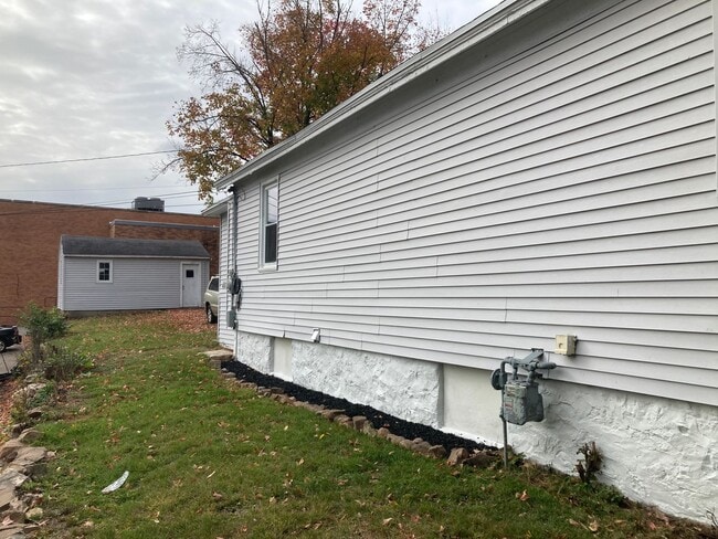 Building Photo - 2 Bed 1 Bath Single Family Home in Wausau