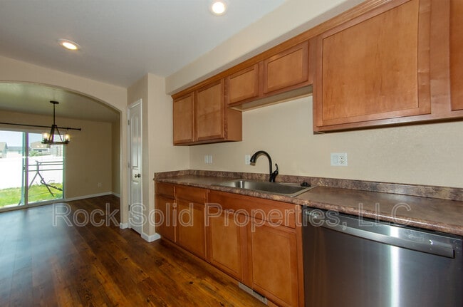 Building Photo - 3766 Saddle Ridge Trail