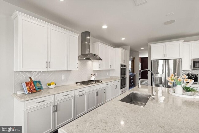 Building Photo - 1108 Coubertin Dr SE