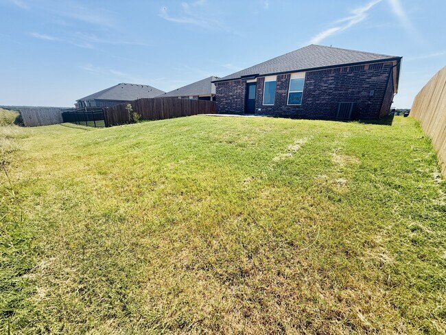 Building Photo - 5941 Bradford Pear Ln