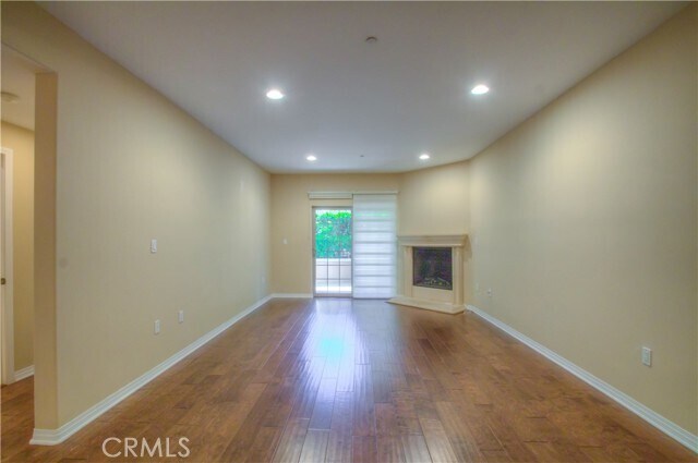 Building Photo - 4551 Coldwater Canyon Ave