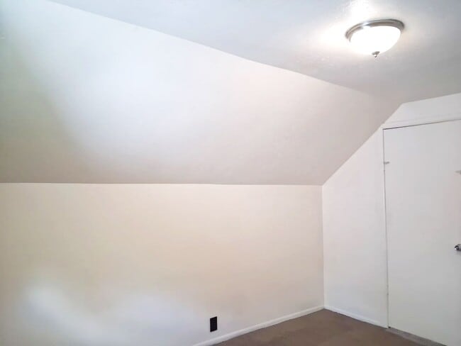 Building Photo - 4212 Wetzel Ave
