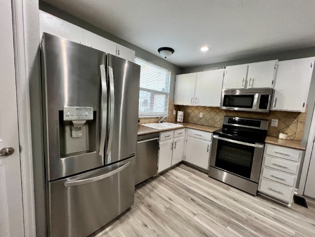 Building Photo - Single Family Home - North Location!