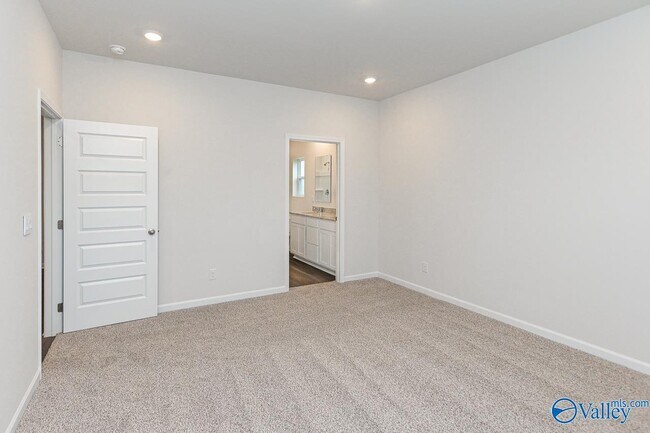 Building Photo - 231 Murphy Ln