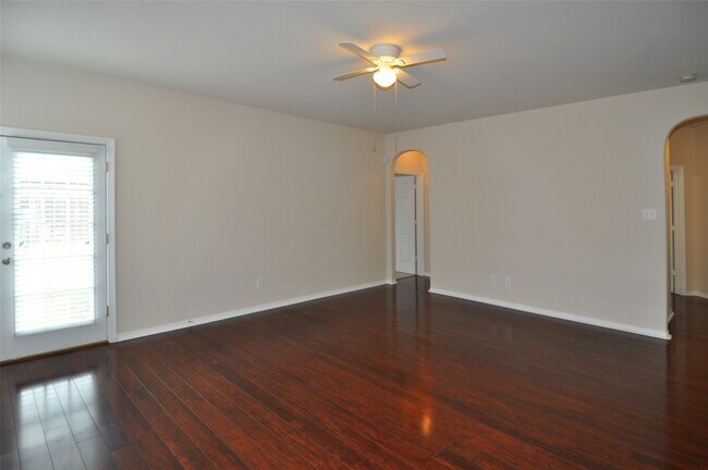 Building Photo - 20179 Royal Orchard Dr