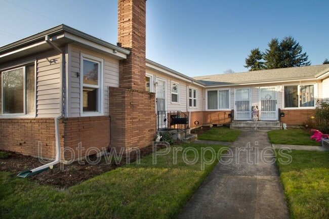 Building Photo - 7207 N Reno Ave