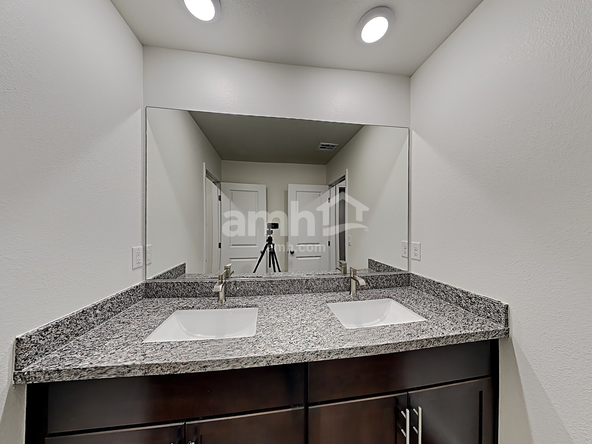 Building Photo - 306 Timber Kate Pl