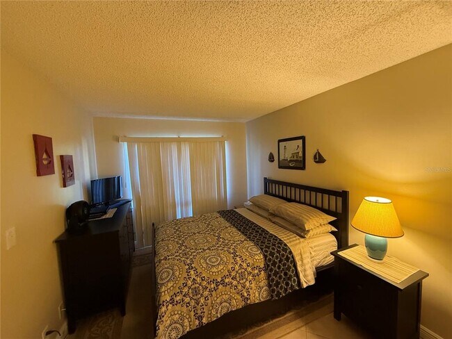 Building Photo - 1515 Pinellas Bayway S