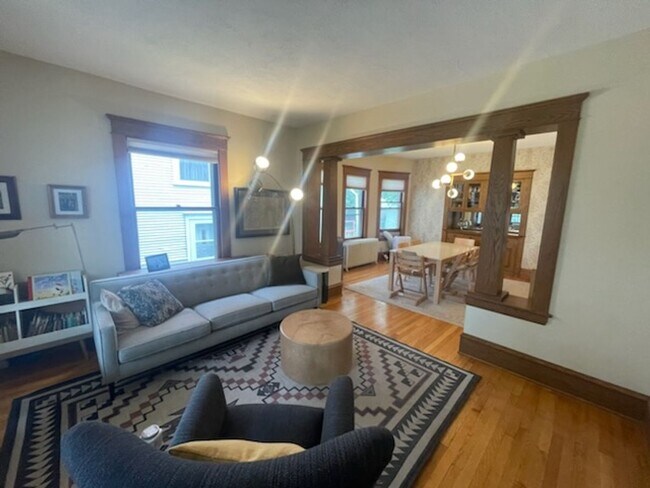 Building Photo - Beautiful, Charming and Well Maintained Four Bedroom Single Family Home in Macalester/Groveland N...