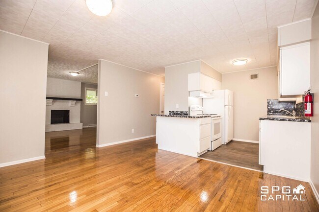 Building Photo - 15 Pemberton Dr