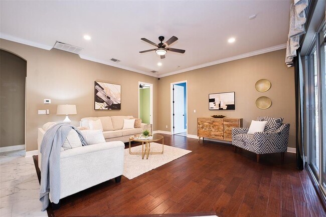 Building Photo - 10513 Palm Cove Ave