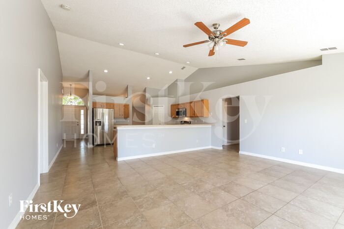 Building Photo - 157 Sanderling Dr