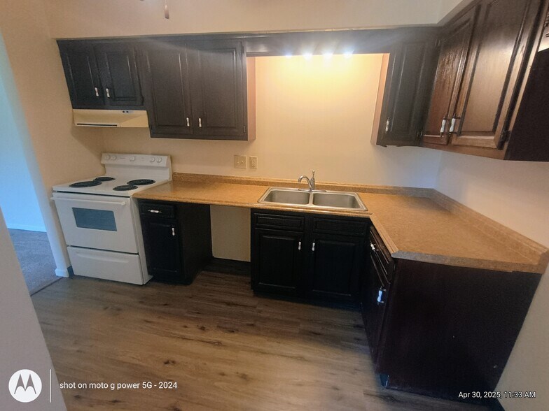 Kitchen view - 5240 Emil Ave SW