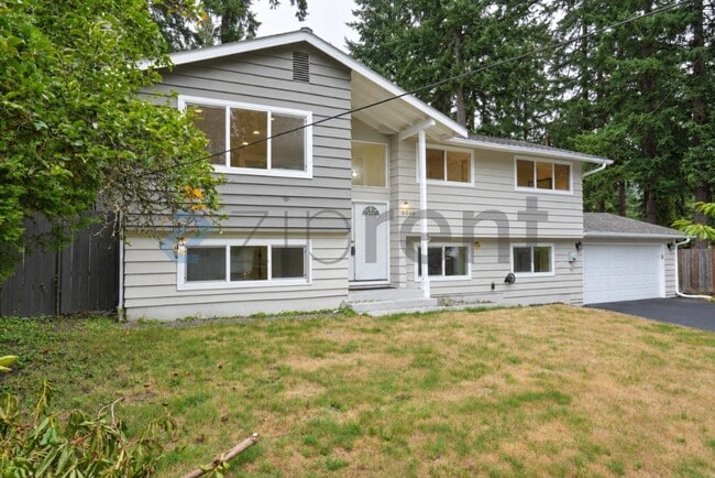 Building Photo - 6046 NE 204th St