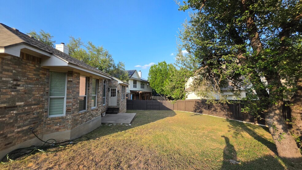 Building Photo - 12617 Capitol Saddlery Trl