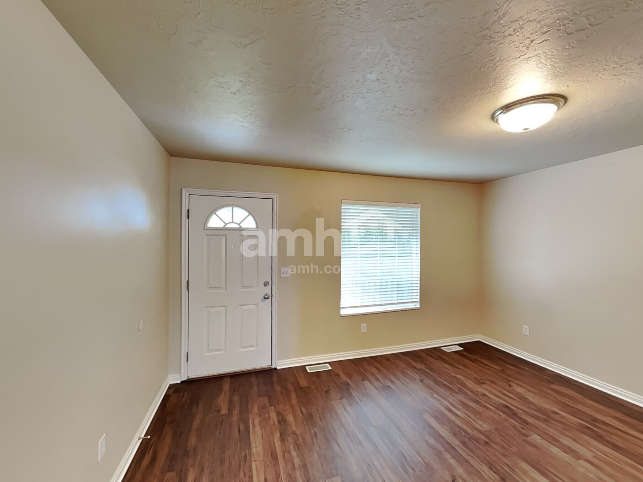 Building Photo - 10207 N Forest Creek Dr