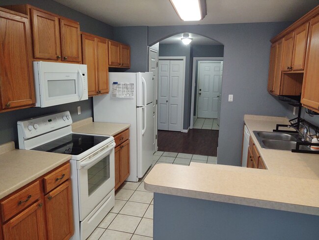 Building Photo - 707 STURGEN DR.