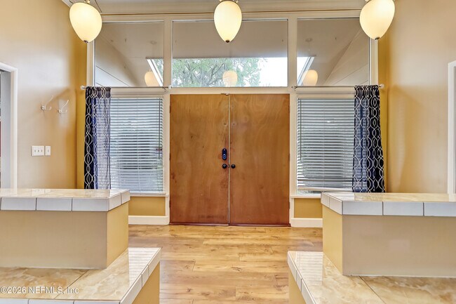 Building Photo - 4328 Savannah Ave