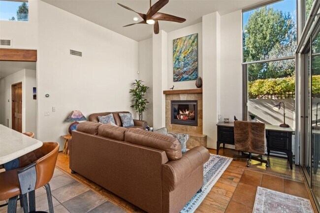 Building Photo - Vacation Rental- 30 Day rental