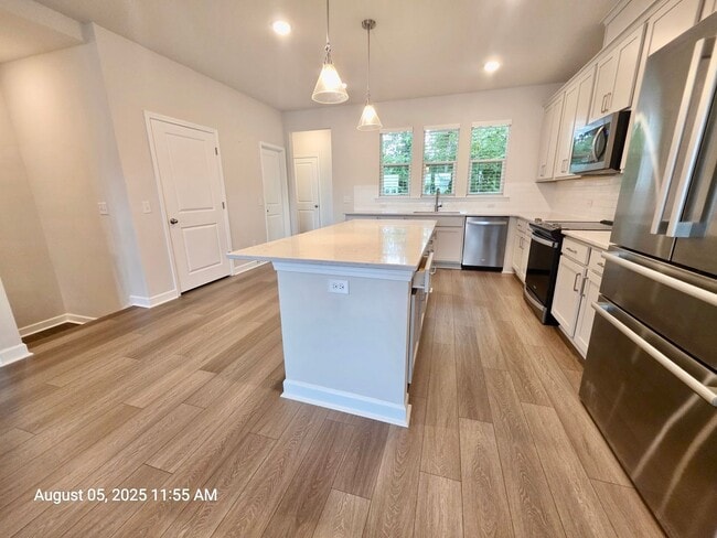 Building Photo - Beautiful 4 bedroom + flex space - Wescott...