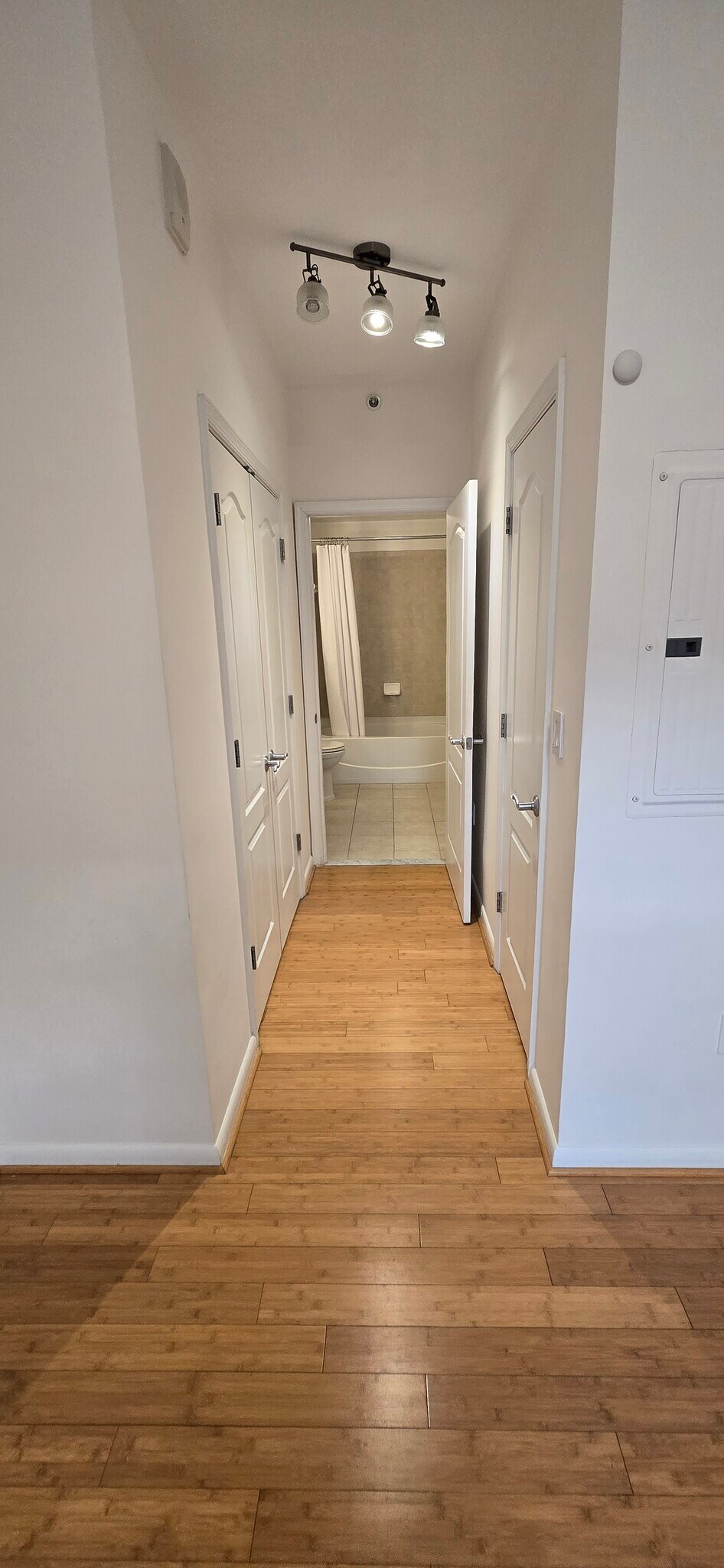 Building Photo - 1111 11th St NW