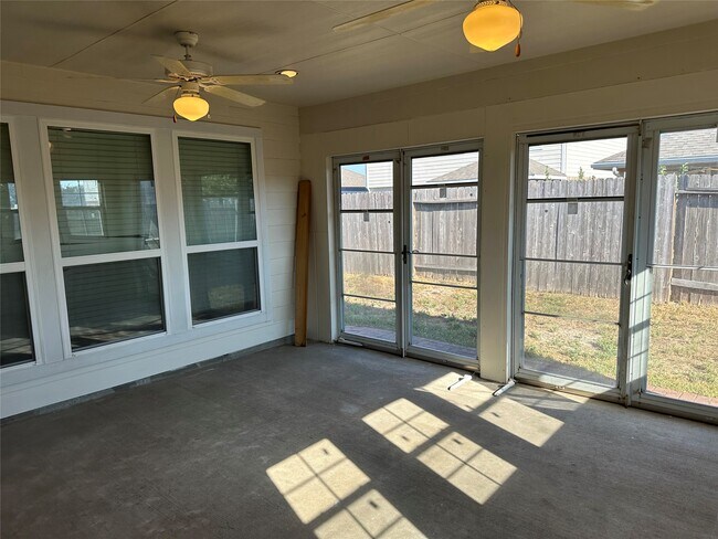 Building Photo - 22206 Oceanic Dr