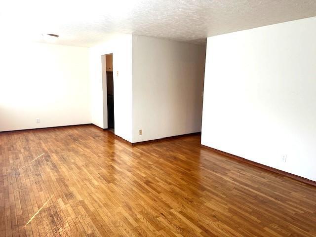 Building Photo - 2 bedroom in Seattle WA 98103