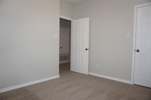 Building Photo - 2537 Creek Villas Dr