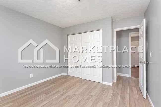 Building Photo - 414 Hilltop Dr
