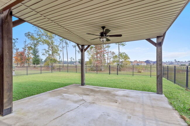 Building Photo - 2432 Fenimore Loop