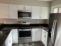 Building Photo - Newly Remodeled 2 Bedroom, 2.5 Bath Condo ...