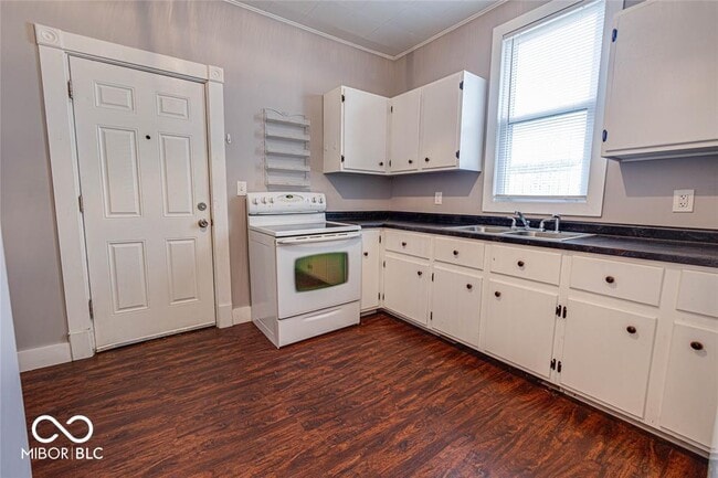 Building Photo - 226 N 21st St