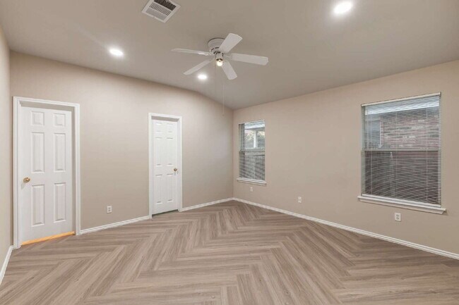 Building Photo - Charming Home in Presidential Meadows