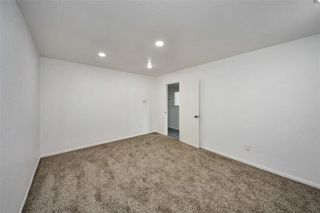 Building Photo - 21626 Dean Dale CRT