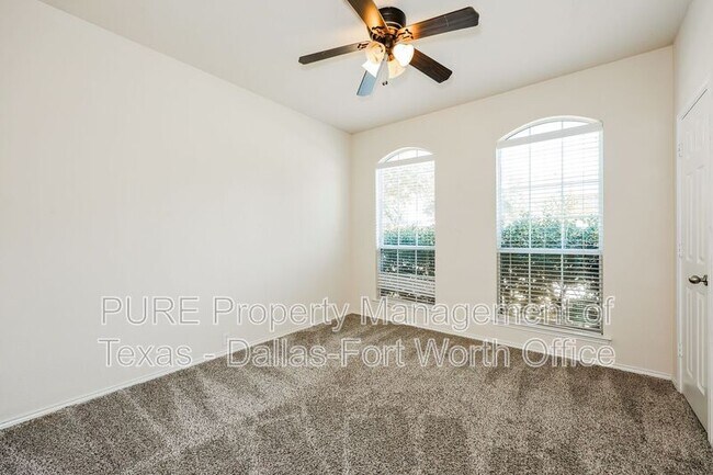 Building Photo - 3013 St Frances Dr