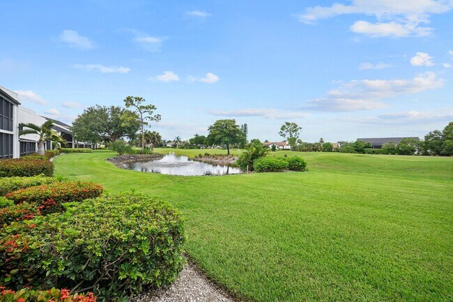 Building Photo - 16472 Timberlakes Dr