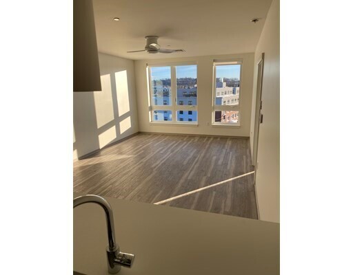 Building Photo - 90 Braintree St