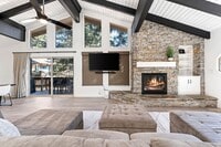 Building Photo - 3 Bed 2 Bath Seasonal Rental