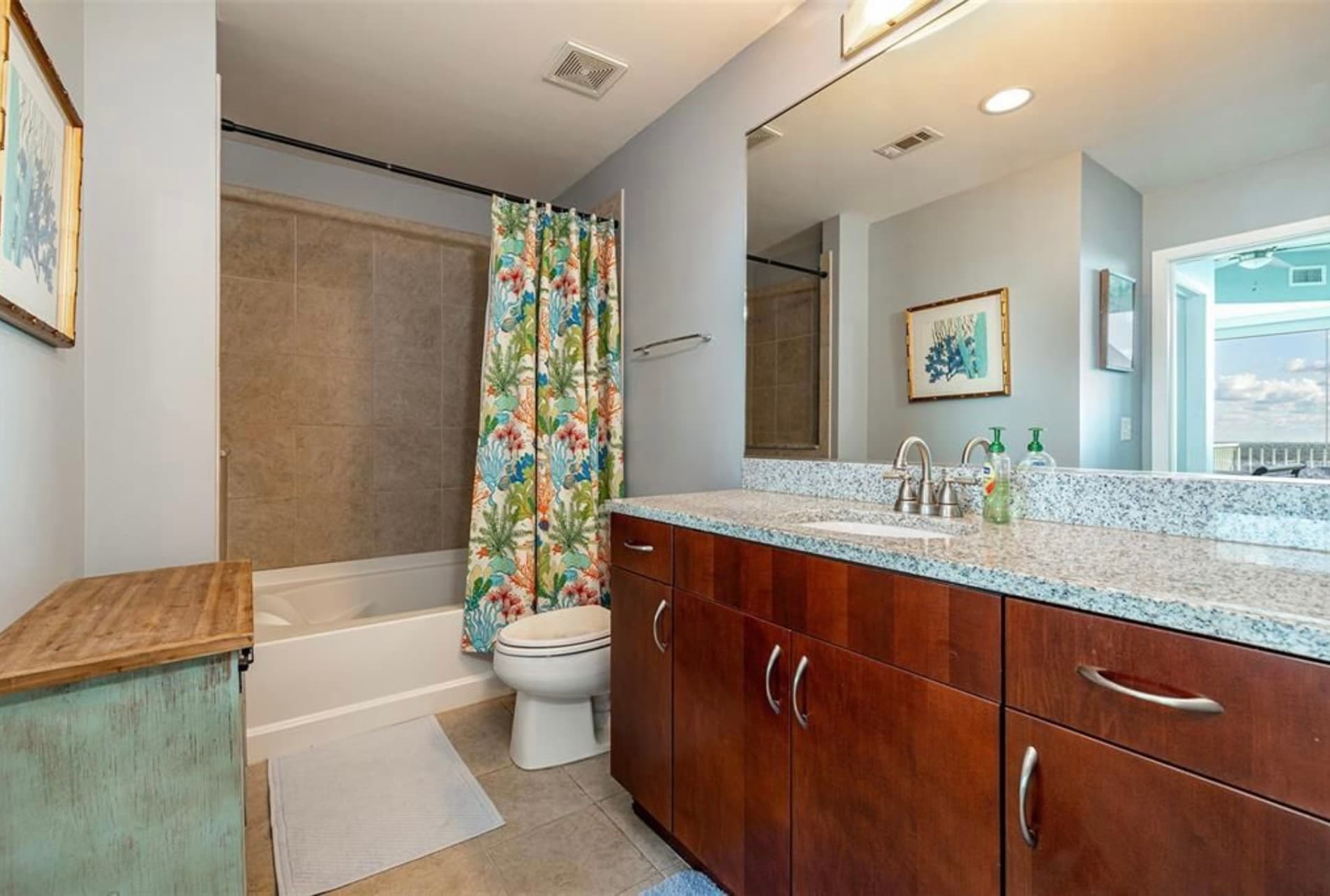 Building Photo - 777 N Ashley Dr