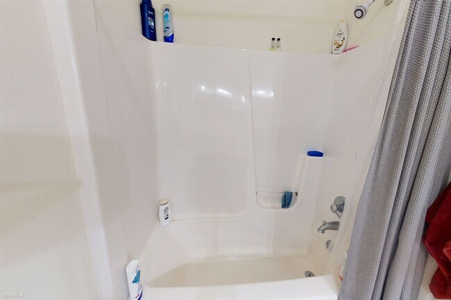 Building Photo - 6 br, 2 bath House - 2022 N 17th ST