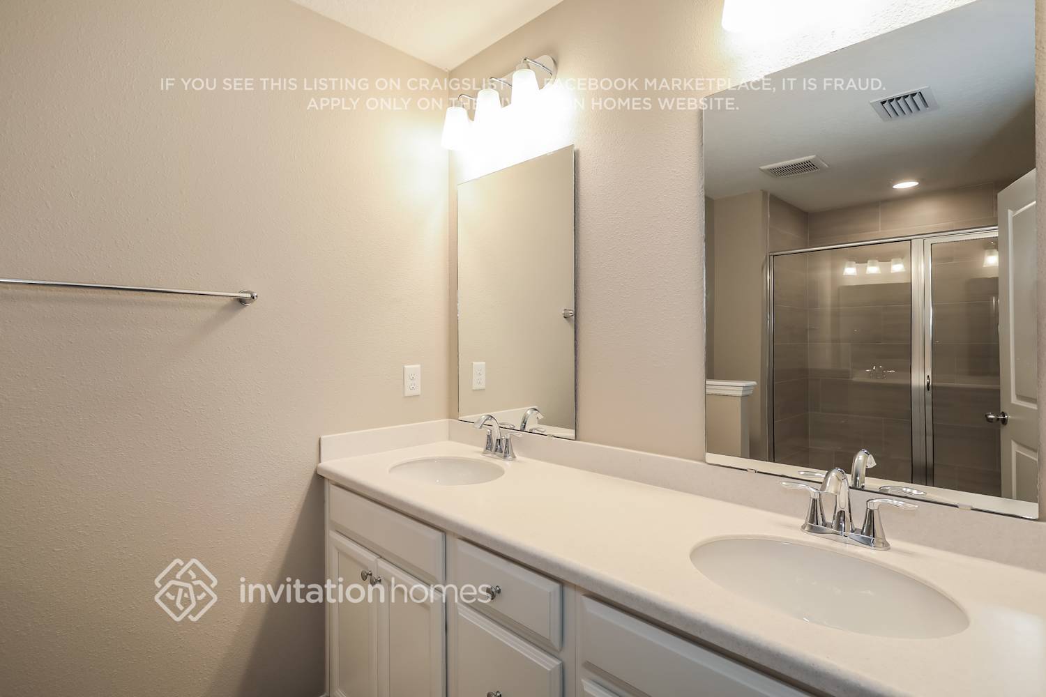 Building Photo - 13307 Shore Grass Dr