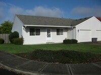 Building Photo - Maurina1