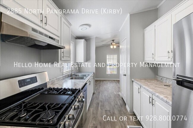 Building Photo - 2885 N Panorama Dr
