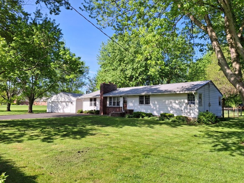 Building Photo - 3900 Ransomville Rd