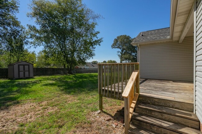 Building Photo - 112 Heritage Dr