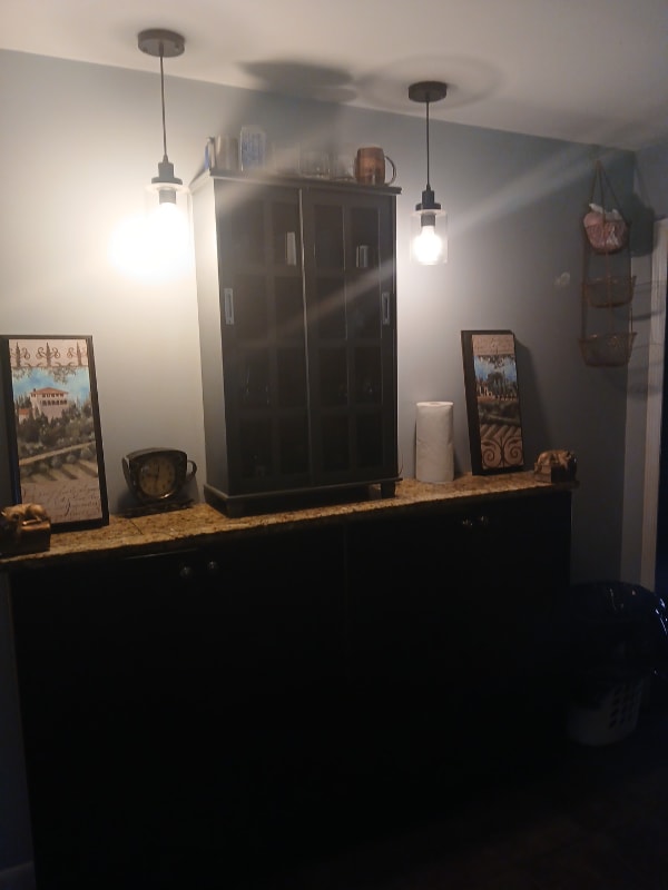 Building Photo - 5 Martin St